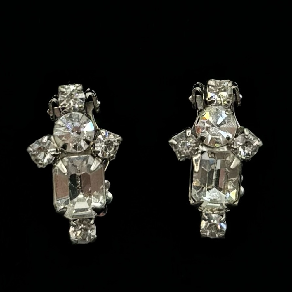 VINTAGE Crystal Clip-On Earrings